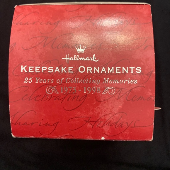 1998 Hallmark Madame Alexander Glorious Angel Keepsake Christmas Ornament in Box - Picture 8 of 9